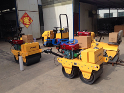 福瑞得壓路機(jī)座駕壓路機(jī)、手扶壓路機(jī)準(zhǔn)備發(fā)貨